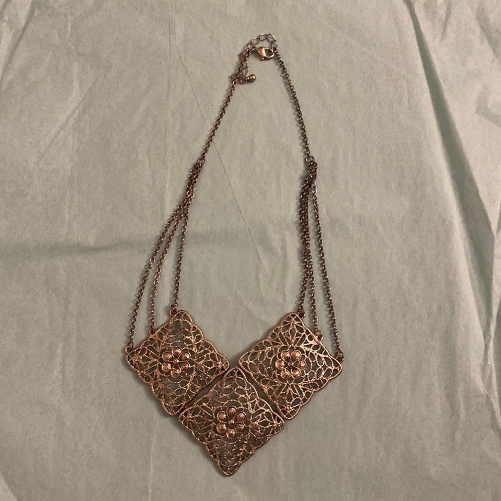Beautiful Gold Flower / Floral Necklace